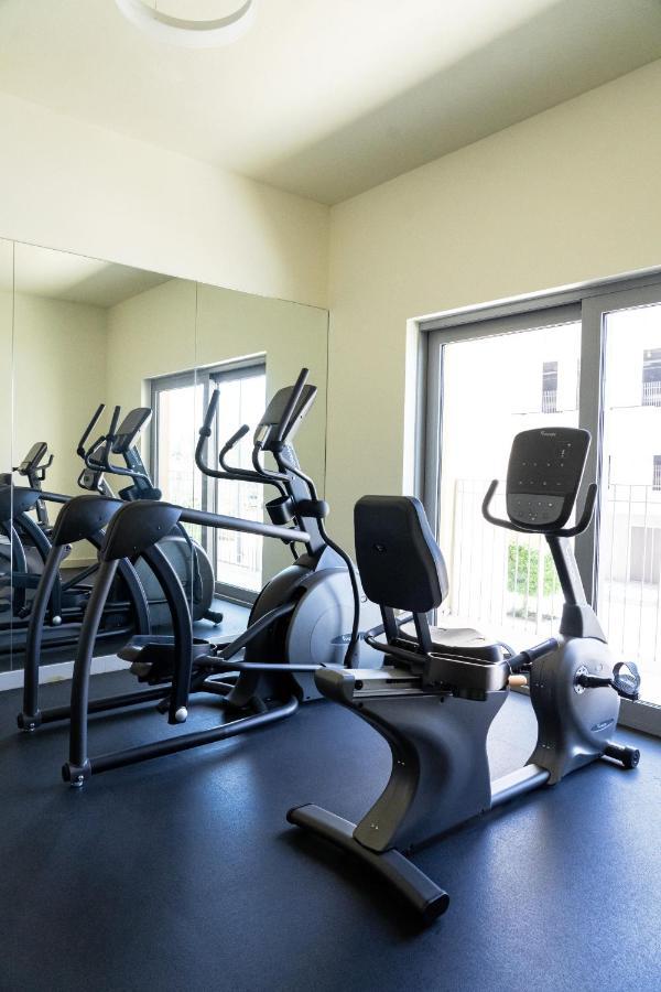 New Fully Serviced 2br Apartment *